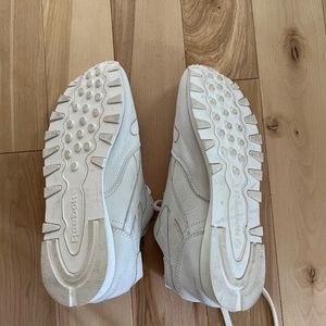 Reebok Classic 1983 cream leather sneakers size 8.5